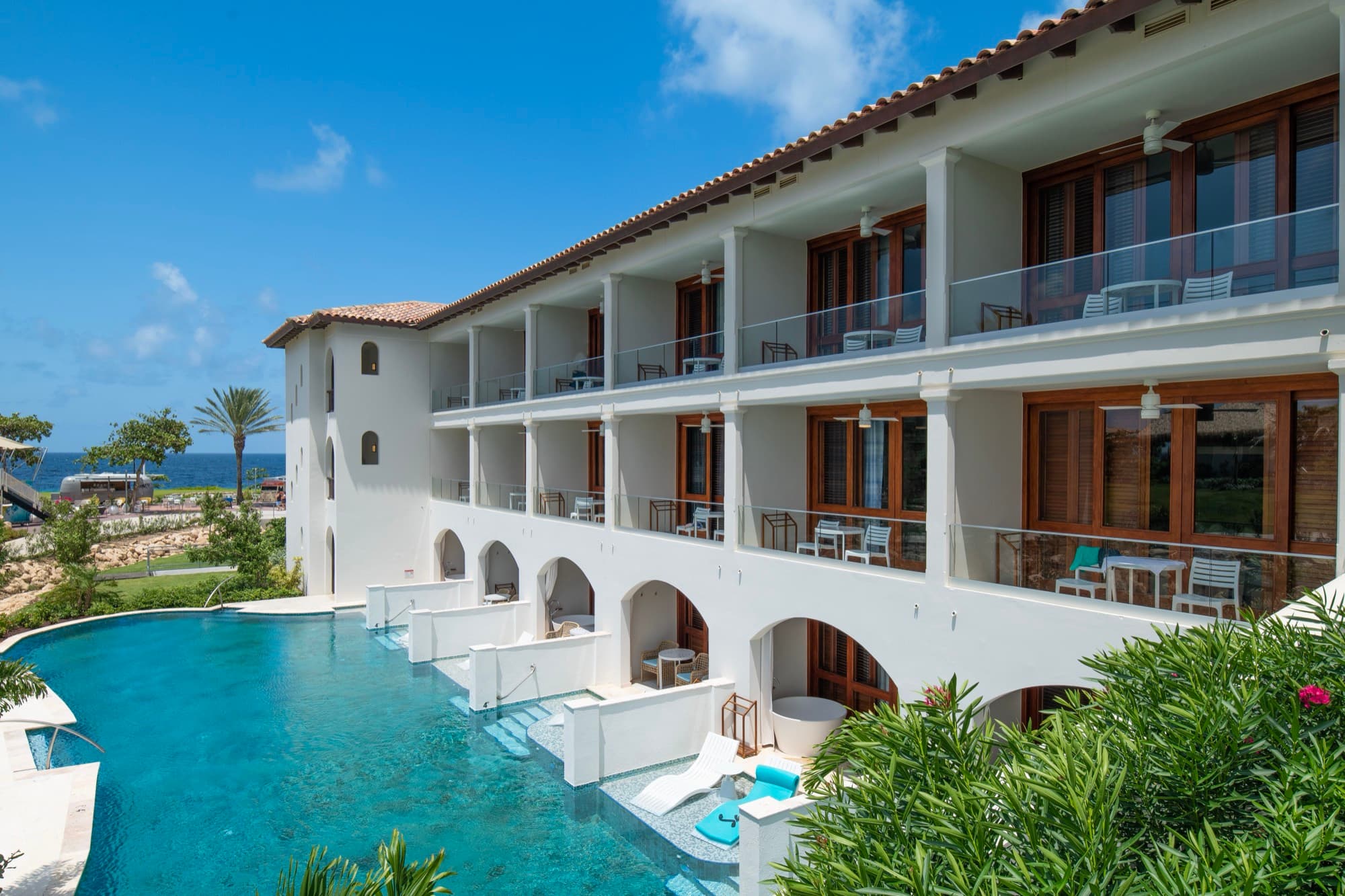 Swim-up suites at Sandals Royal Curaçao